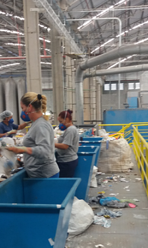 Empresa de coleta de plástico Empresa de coleta de plástico