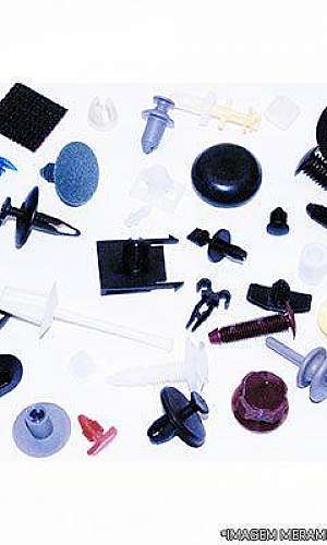 Fabricação de moldes para injeção de plásticos Fabricação de moldes para injeção de plásticos