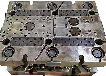 Ferramentaria e injeção de plástico Ferramentaria e injeção de plástico