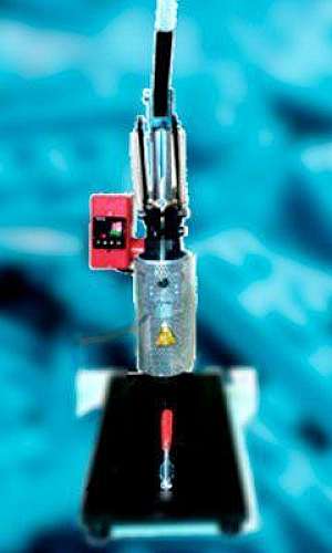 Mini injetora de bancada Mini injetora de bancada