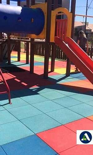 Piso de borracha para playground preço Piso de borracha para playground preço
